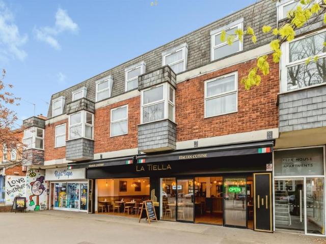 Flat for sale in Phippsville, Northampton