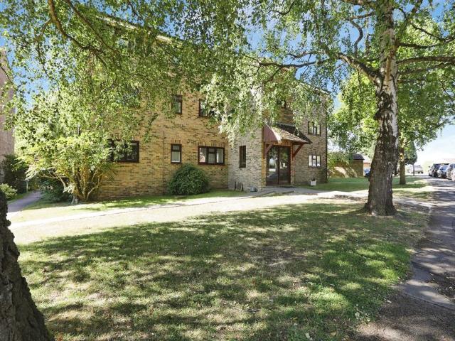 Flat for sale in World's End, Perryfields
