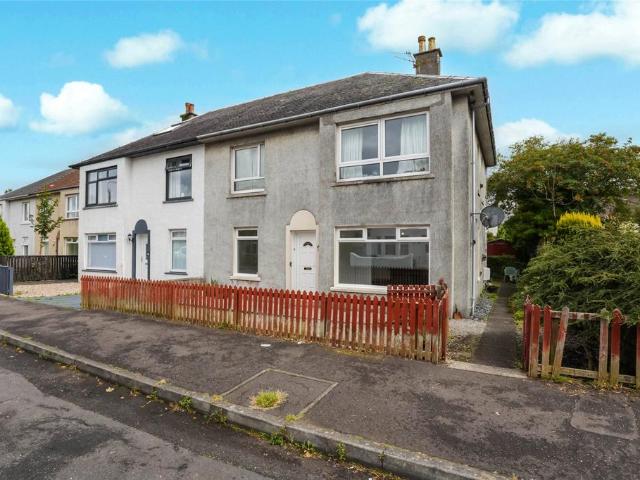 Flat for sale in Largs, Scotland