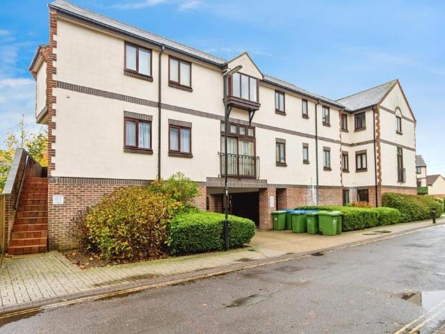 Flat for sale in Banister's Park, Isle Of Man