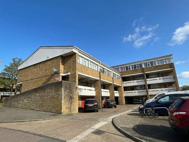 Flat for sale in Kingsmoor, Harlow