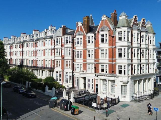 Flat for sale in Brunswick