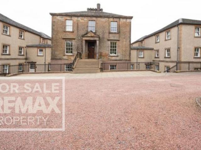 Flat for sale in Knightsridge, Scotland