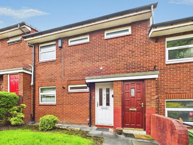 Flat for sale in Longshoot, Wigan