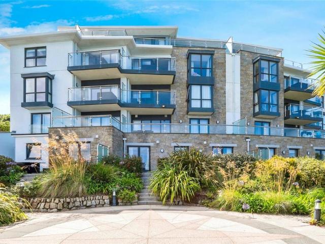 Flat for sale in Penbeagle, Cornwall