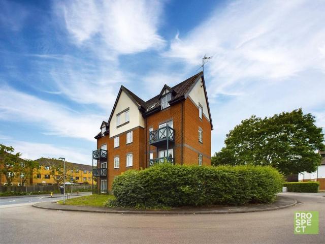 Flat for sale in Reading