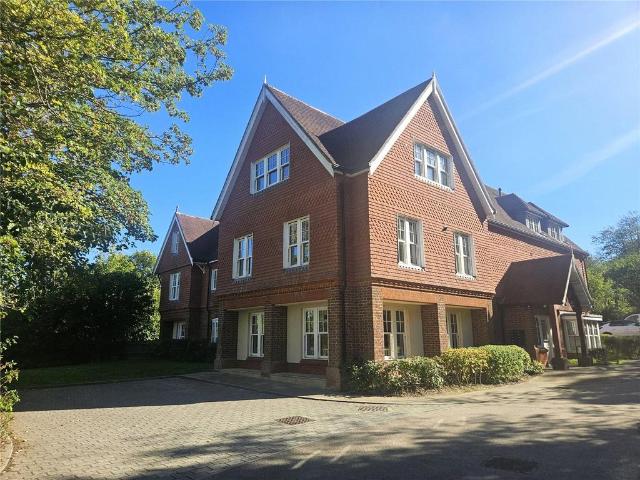 Flat for sale in Reffles Bridge, Reigate and Banstead