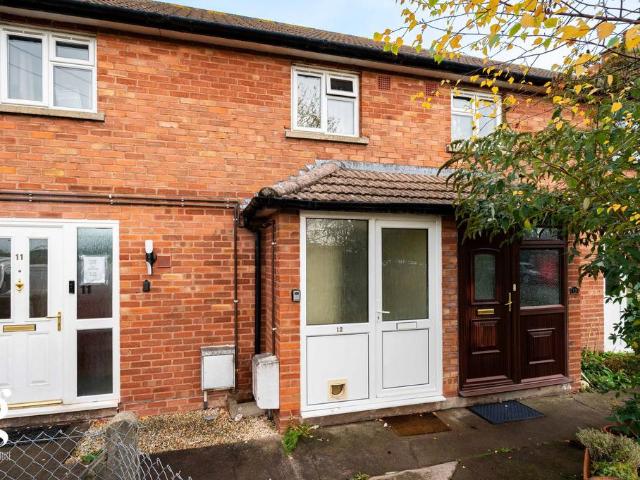 Flat for sale in Sugwas Pool