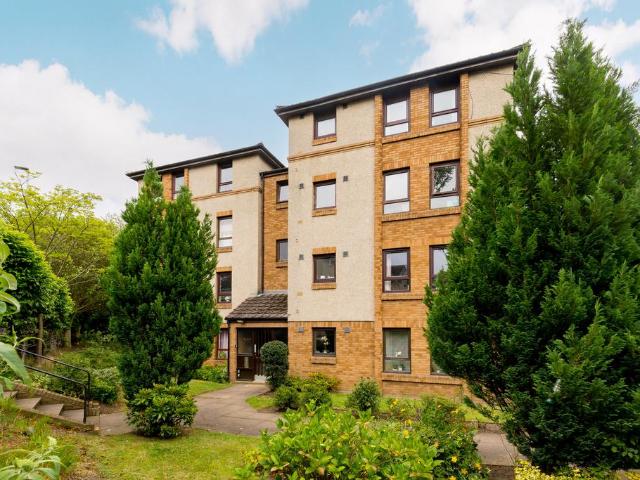 Flat for sale in Howden Hall, Liberton
