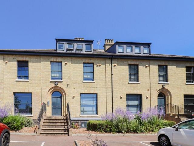 Flat for sale in East Bank, Norfolk