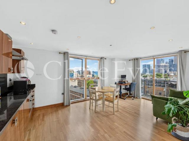 Flat for sale in Bromley-by-Bow, Limehouse