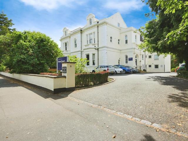 Flat for sale in Milverton, Green Close