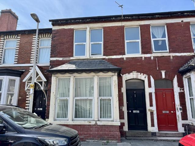 Flat for sale in Blackpool