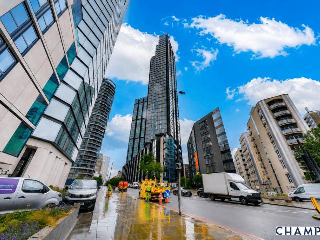 Flat for sale in Finsbury, Greater London