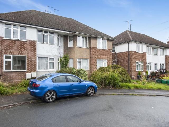 Flat for sale in Alstone, Cheltenham