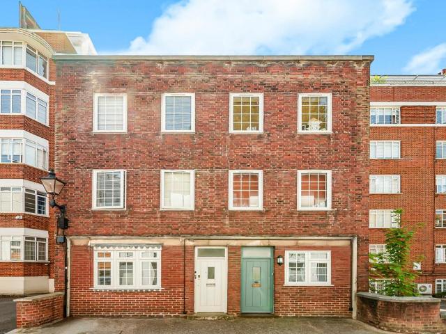 Flat for sale in St. John's Wood, Isle Of Man