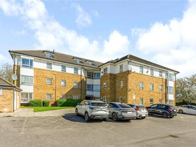 Flat for sale in Scrattons Farm, Greater London