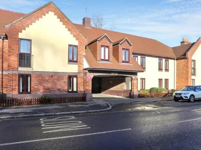 Flat for sale in Bishop's Waltham