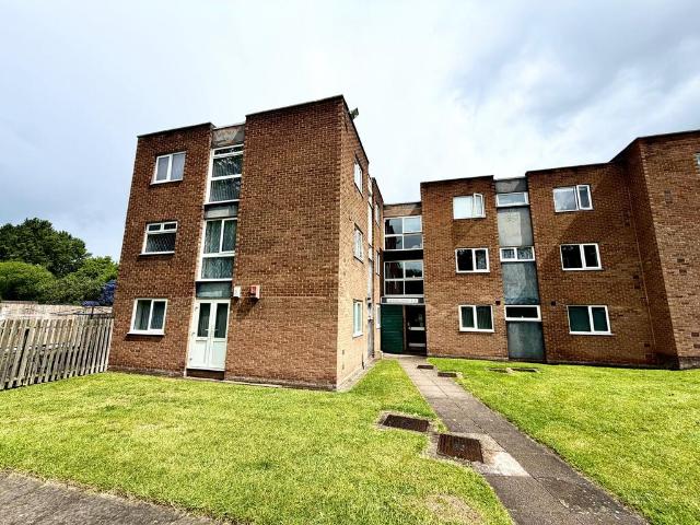 Flat for sale in Brookvale Village, Stockland Green