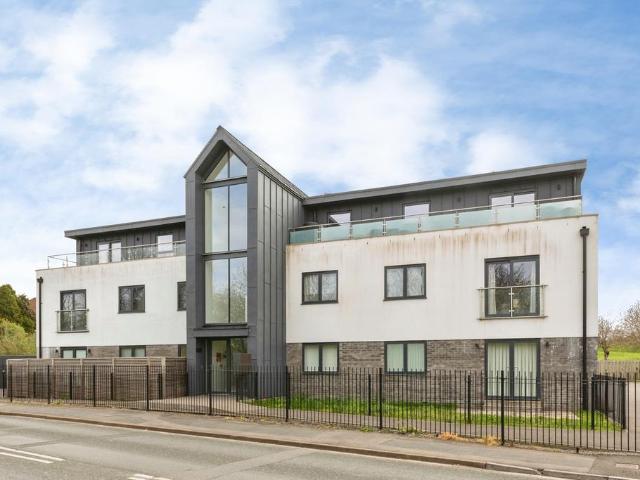 Flat for sale in Feckenham, City Of Bristol