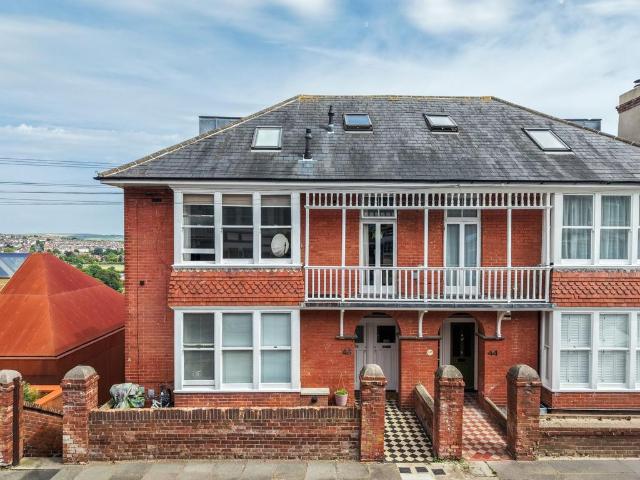 Flat for sale in Brighton & Hove