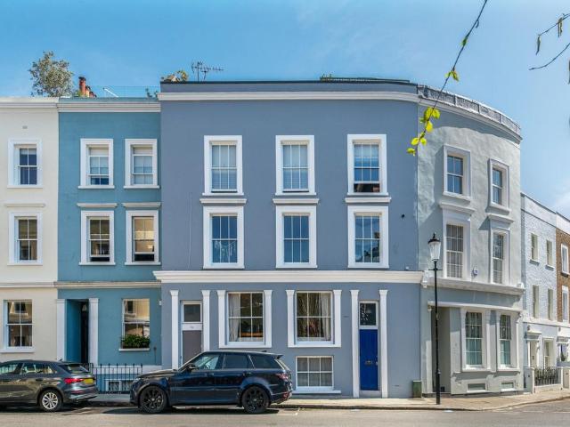 Flat for sale in Notting Hill, Greater London