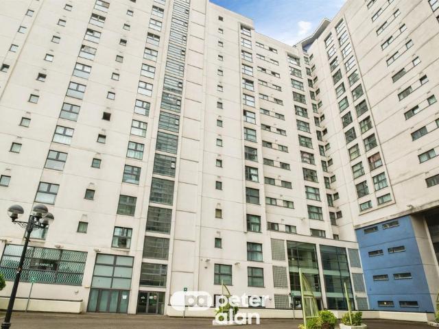Flat for sale in Crockherbtown, Falcon Lodge