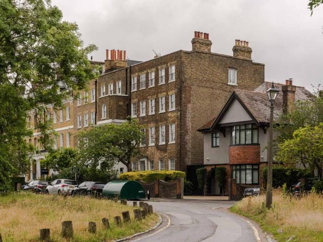 Flat for sale in Greater London