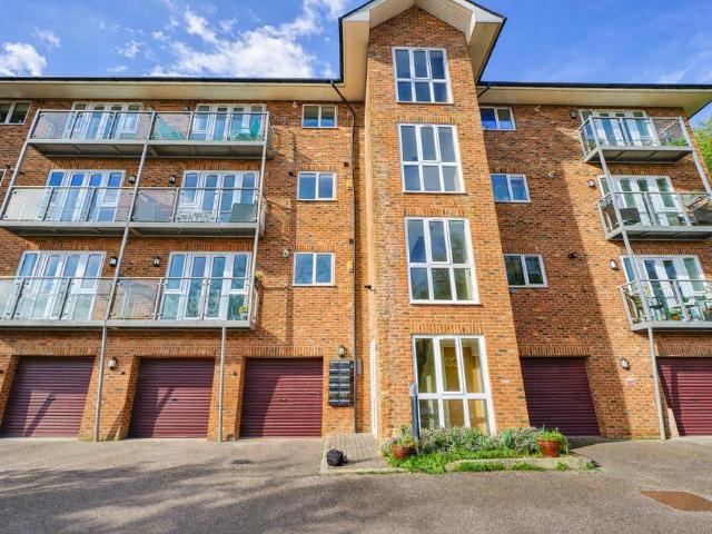 Flat for sale in Guestling Green, East Sussex