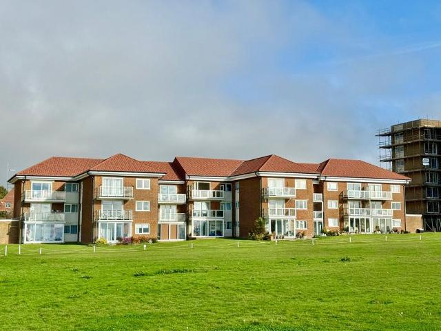 Flat for sale in Pebsham, Heathlands