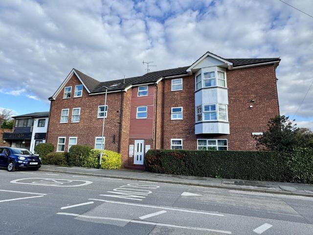 Flat for sale in Cottingham, East Riding Of Yorkshire