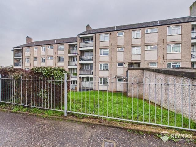 Flat for sale in Upper Dovercourt, Dale Hill