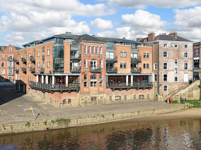 Flat for sale in High Field, York