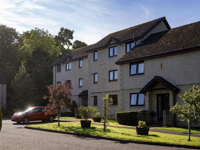 Flat for sale in Lentran, Scotland