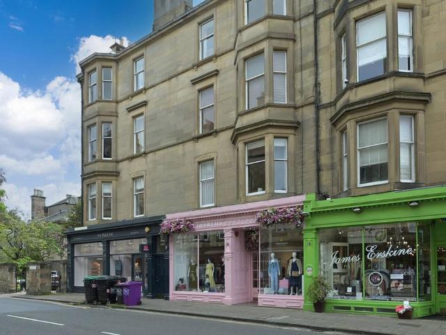 Flat for sale in Morningside, Scotland