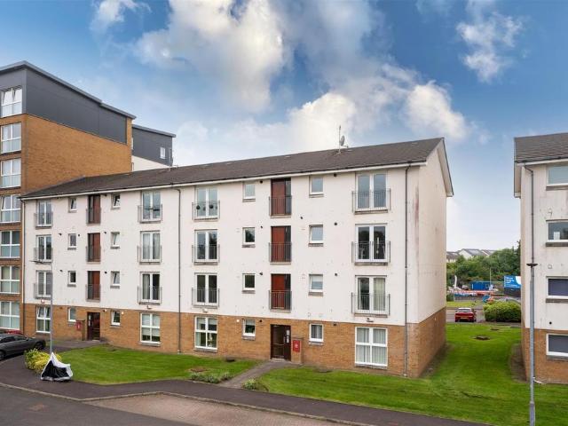 Flat for sale in Eastfield, Cambuslang