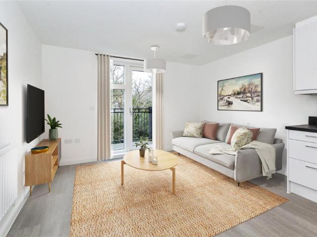 Flat for sale in Sunningdale