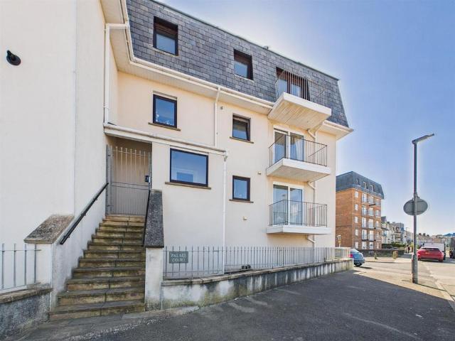 Flat for sale in Bare, Lancashire