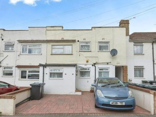 Flat for sale in Hamerton, Kent