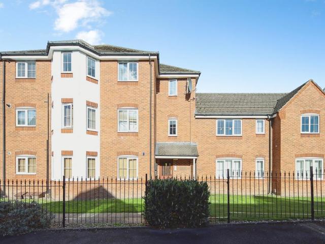 Flat for sale in Marston Green, Solihull