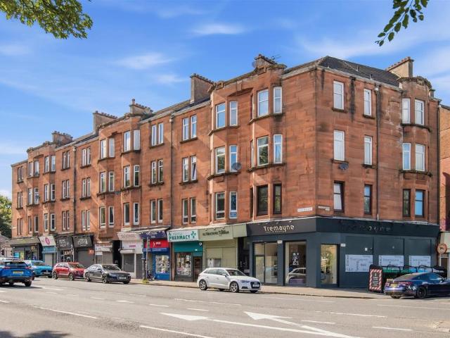 Flat for sale in Craigton, Scotland