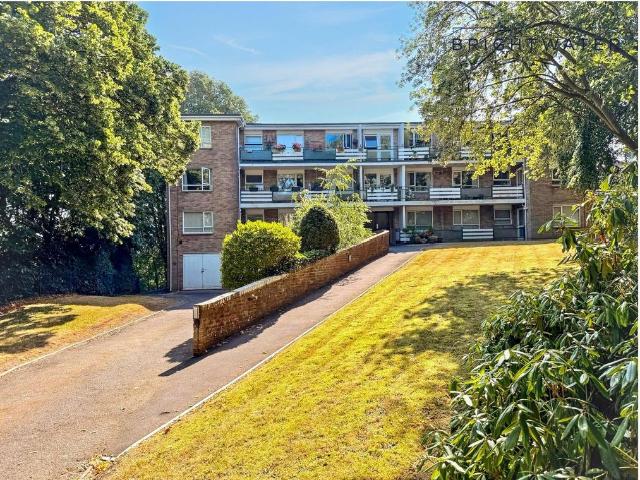 Flat for sale in Kinson, Bournemouth