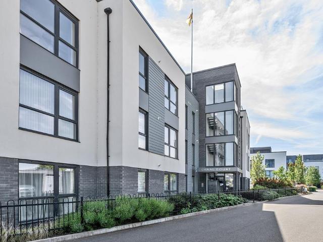 Flat for sale in Firepool, Rumwell