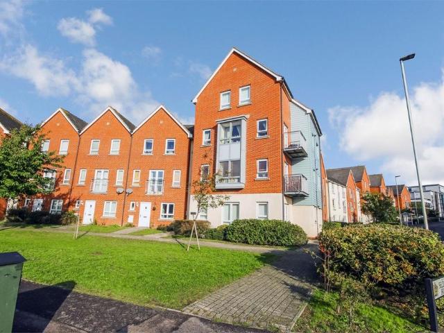 Flat for sale in Old Town, Poole