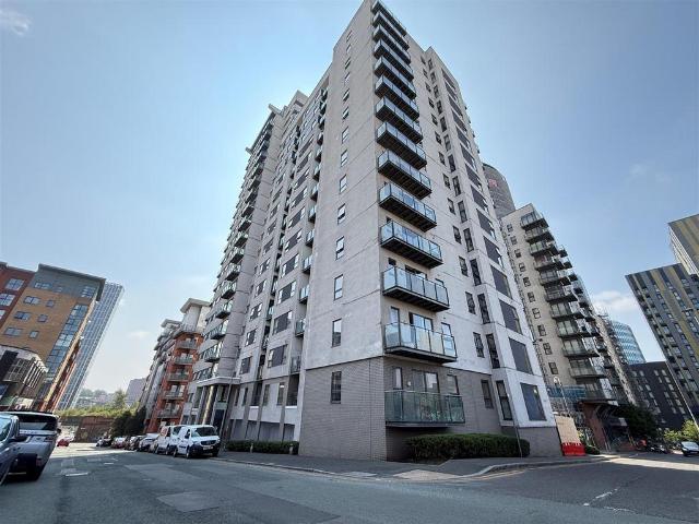 Flat for sale in Georgia, Greater Manchester