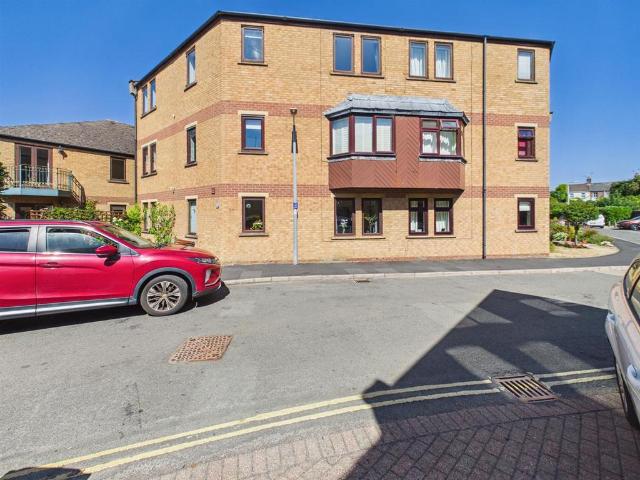 Flat for sale in Baron St Martin, Barholm