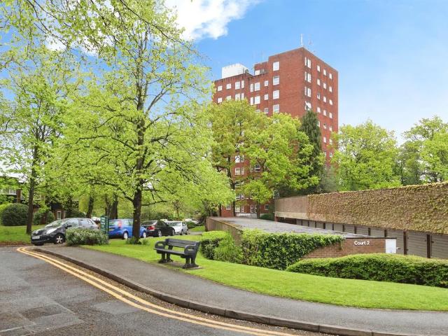 Flat for sale in Wake Green, West Midlands
