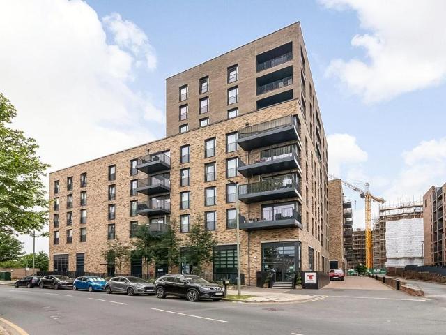 Flat for sale in Greater London