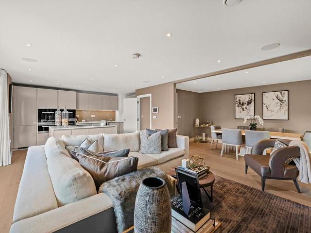 Flat for sale in London Borough of Camden, Greater London