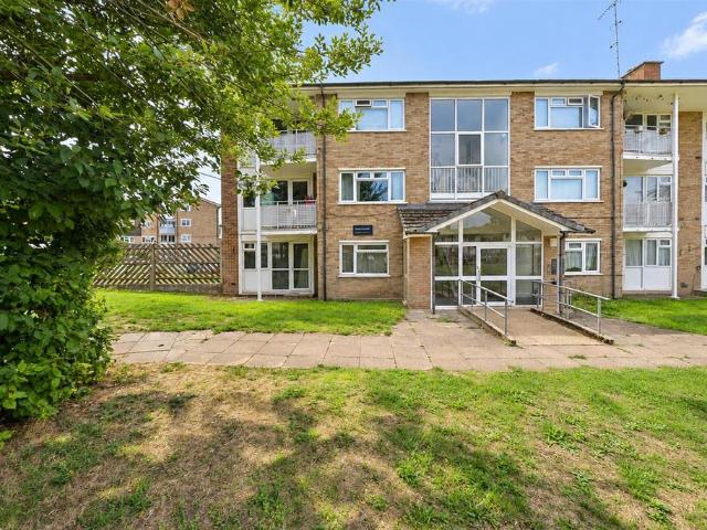 Flat for sale in Rickmansworth, Three Rivers